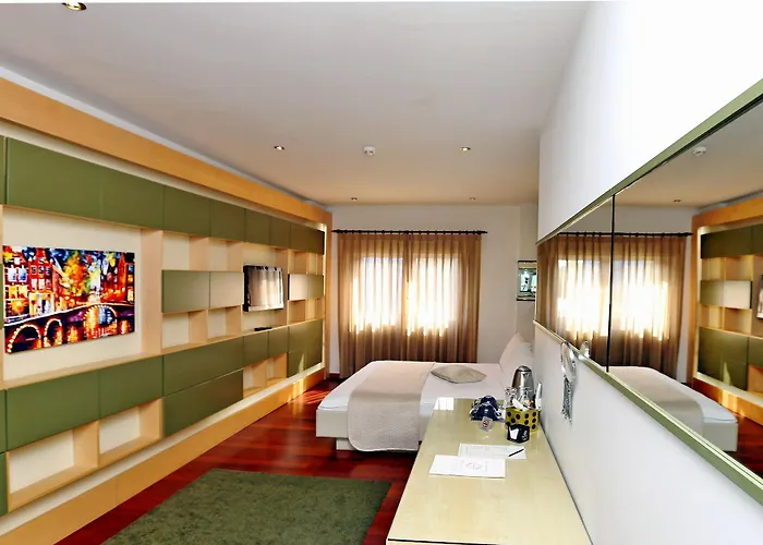 Eternity Boutique 4*