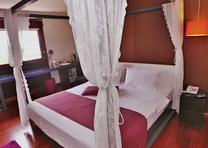 Eternity Boutique מלון 4*