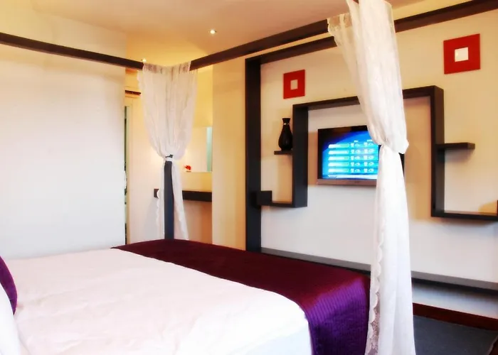 מלון Eternity Boutique