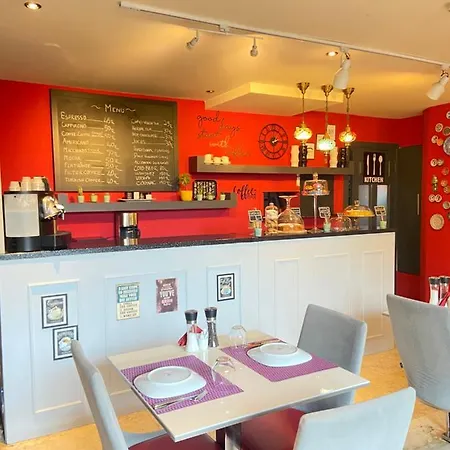 Hotell Eternity Boutique 4*