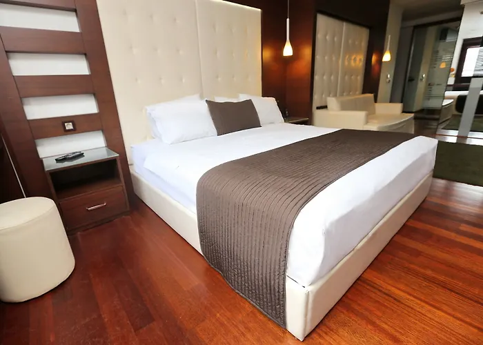 Ξενοδοχείο Eternity Boutique 4*