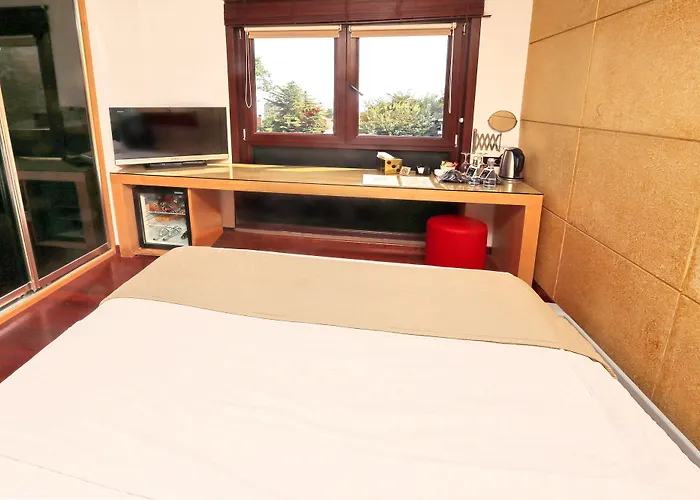 فندق Eternity Boutique 4*