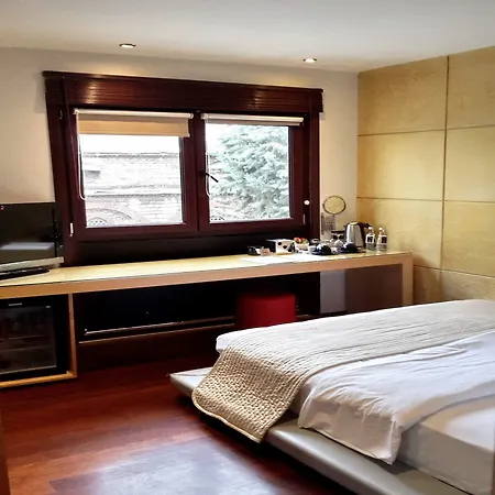 Otel Eternity Boutique