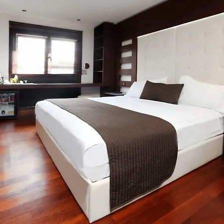 Otel Eternity Boutique