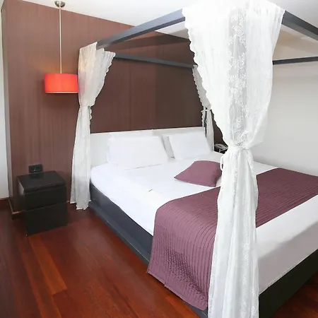 Otel Eternity Boutique